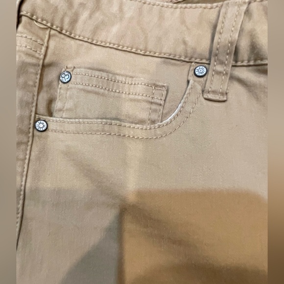 🤎🔥CELEBRITY PINK Jayden Skinny Khaki Pants size 15/32. Awesome pants - stretch! - Picture 11 of 16